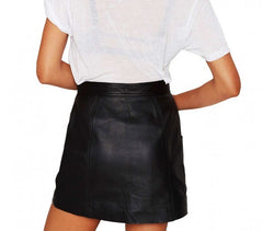 61521 Jupe taille haute EMBER noire avec des boutons en laiton sur le devant