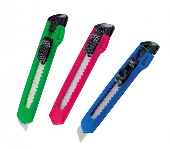 760723 Ensemble de 3 couteaux à lame rétractable en plastique et métal - Cutter
