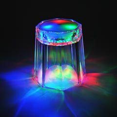 Set de 4 Verres à cocktail en plastique avec LED de couleurs batterie 177 ml 