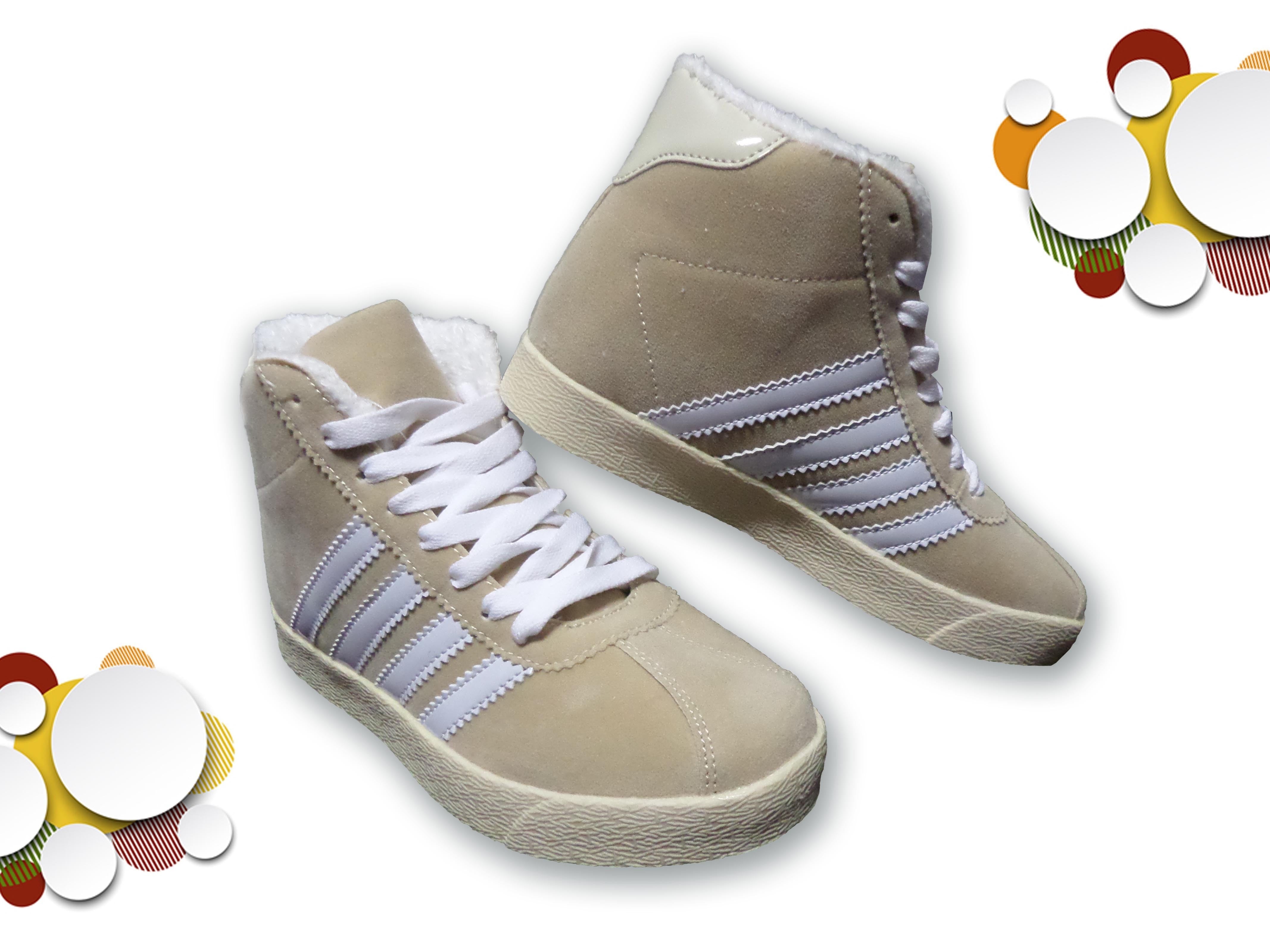 Chaussures de sport femme modèle CITY avec bout rond et semelles antidérapantes