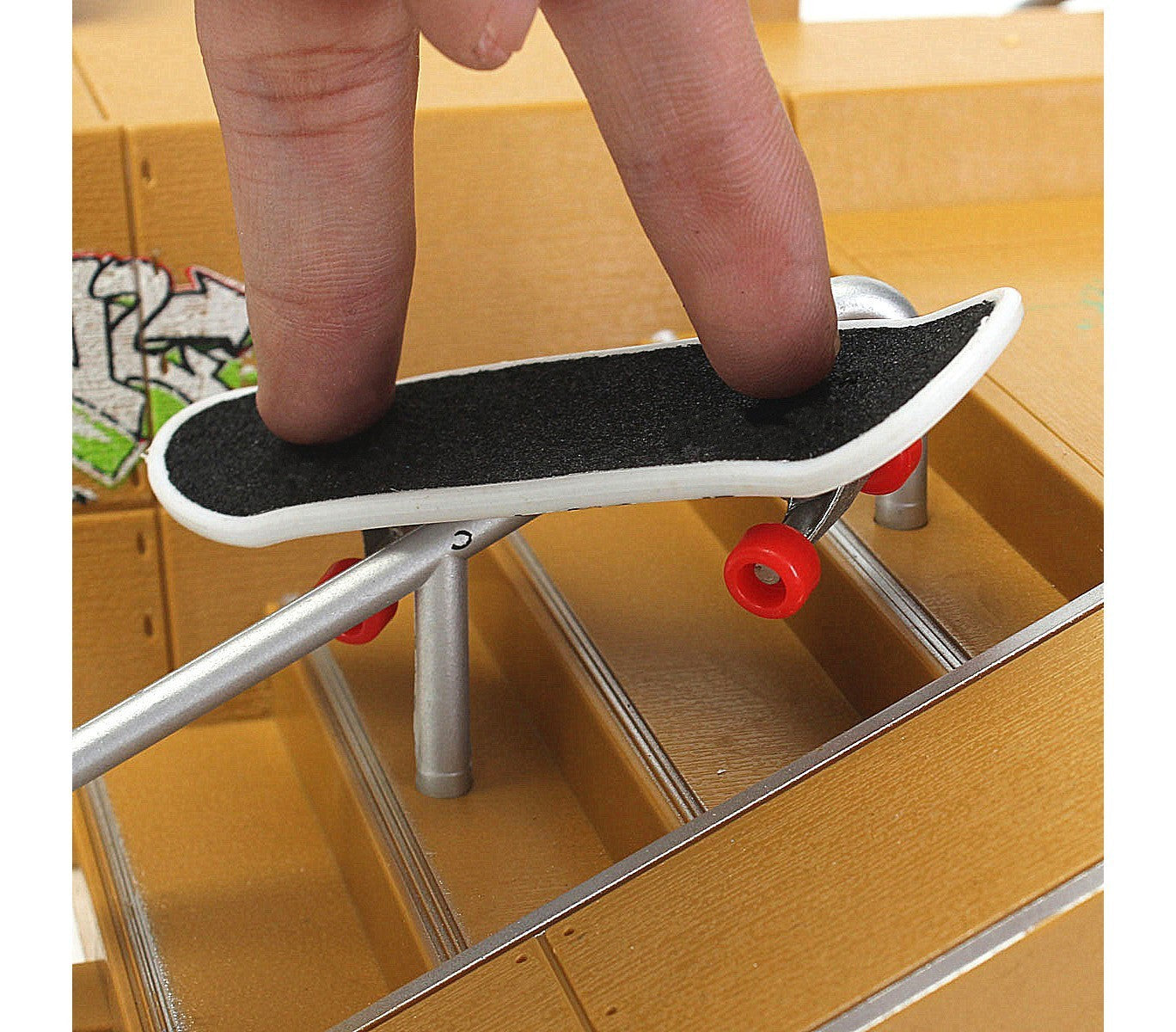 4485 Mini skate parc prêt à monter avec rampes et skateboards à doigts