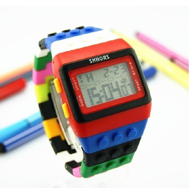 Montre numérique motif blocs de construction de puzzle - LEGO
