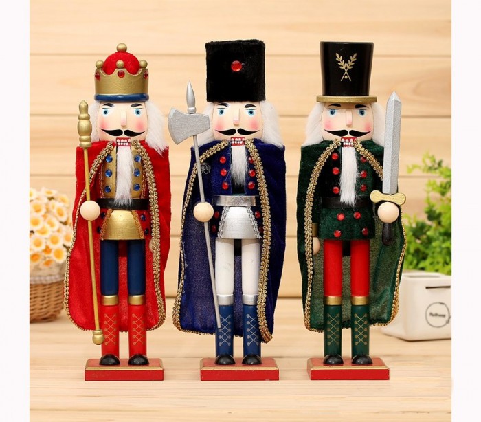 831041 Soldat décoratif  38 cm en bois peint à la main Rois differents modèles