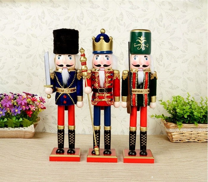 831034 Soldat décoratif  38 cm en bois peint à la main Rois differents modèles