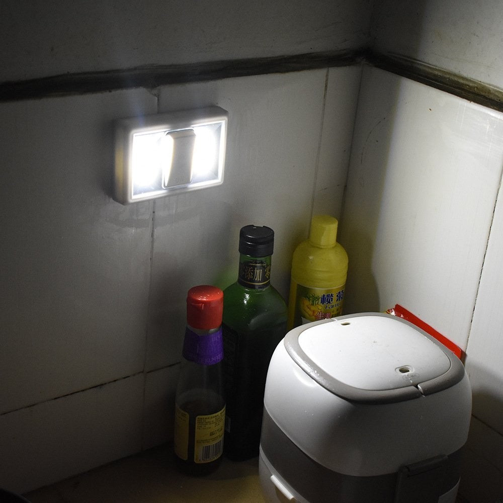 KL-1705 Lampe à LED COB avec bouton et connexions magnétiques