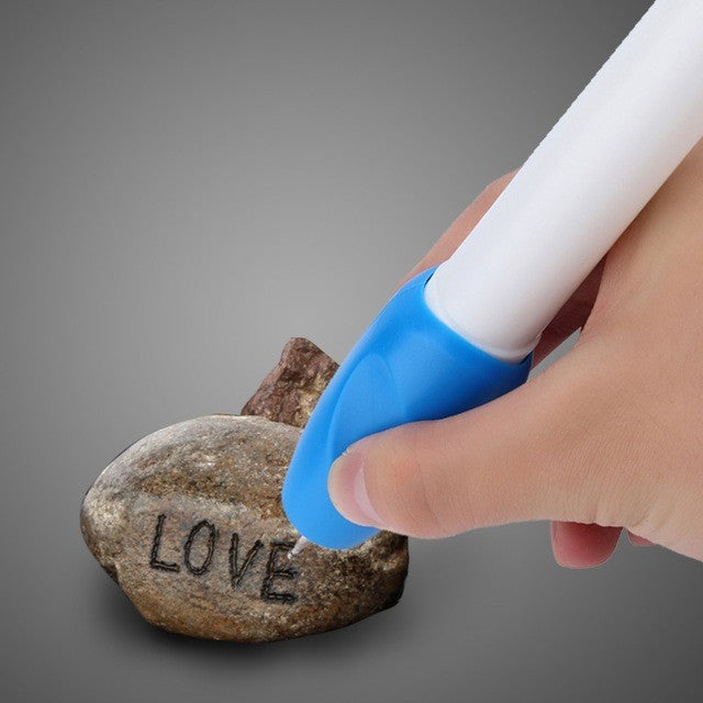Graveur avec batterie pour toute surface (verre - bois - fer...)