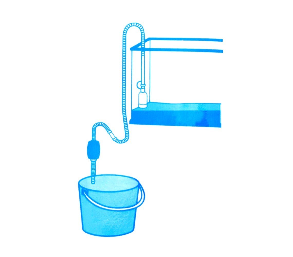 Pompe à vide manuelle pour un aquarium propre