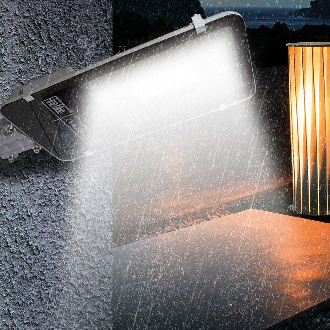 Lampadaire conduit smd à charge solaire 000114 avec télécommande 60W et support