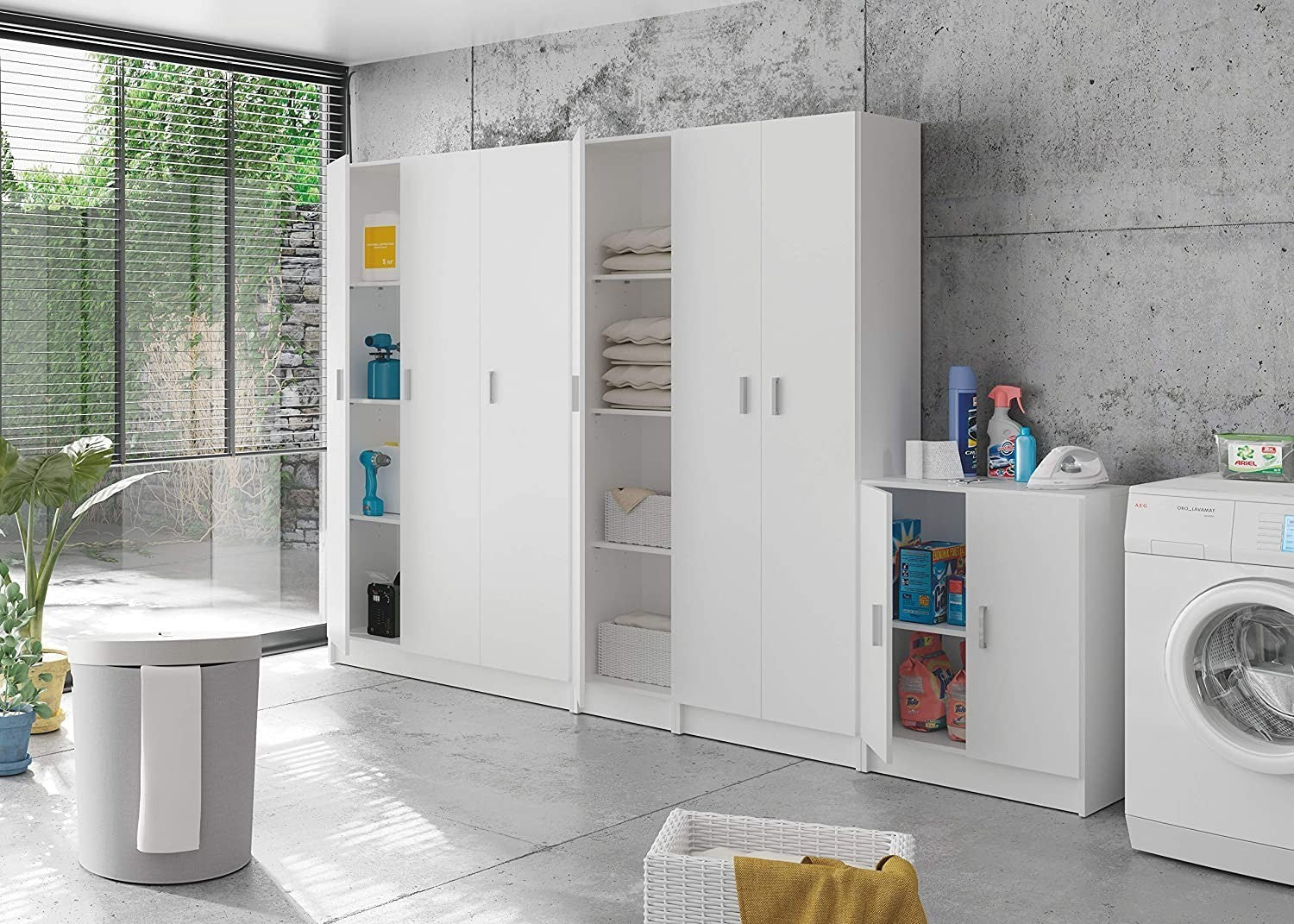 240824 Armoire multifonction avec 3 portes et 4 étagères en MDF 109x37x180cm
