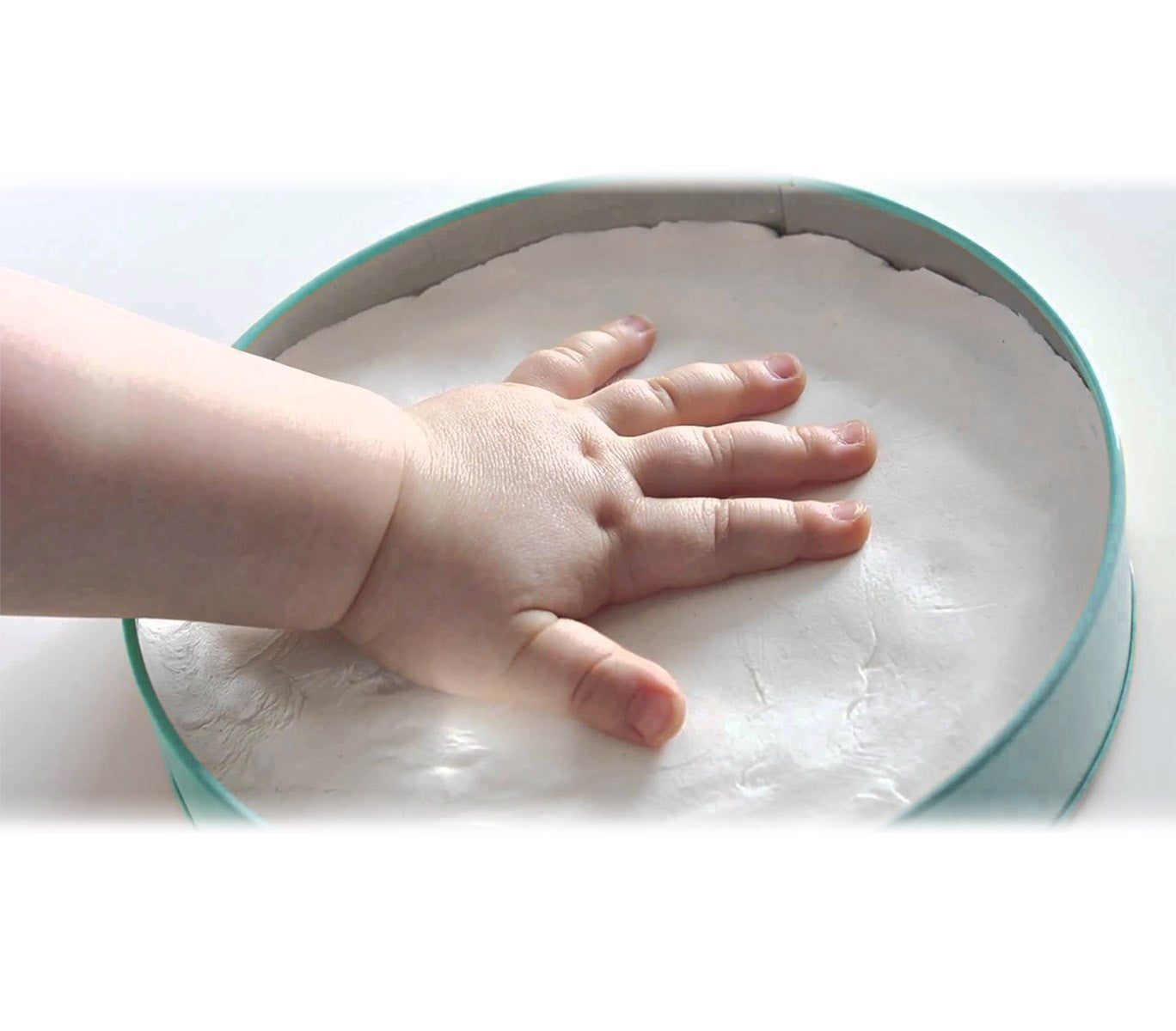 Kit de plâtre pour souvenir des empreintes des enfants la main ou à pied