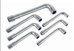 Jeu de 8 clés á pipe 