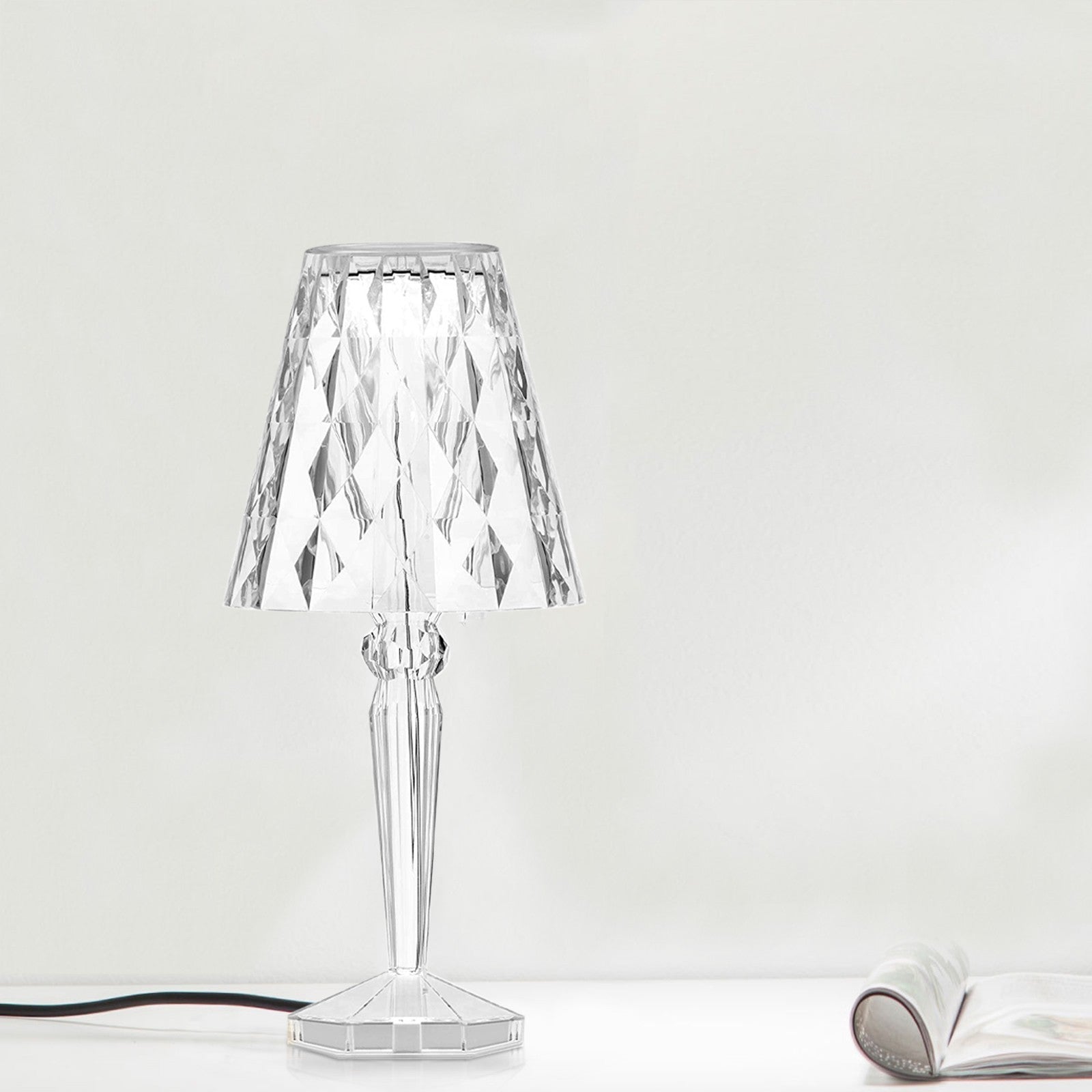 565621 Lampe de table en verre avec lampes LED multicolores et câble USB