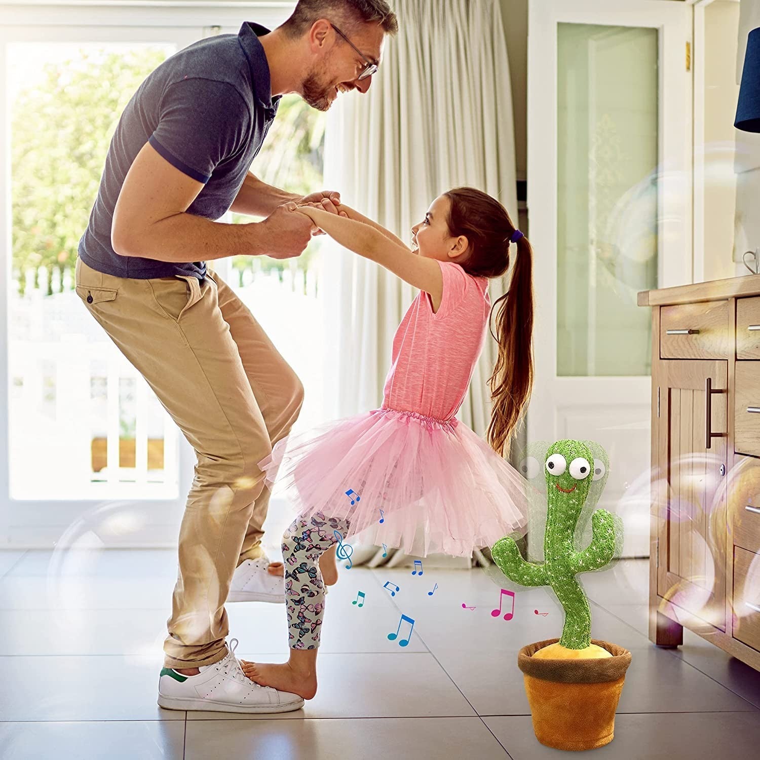 Cactus musical qui répète sons et les voix, parle et danse avec chargement USB