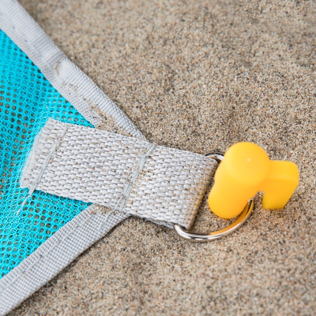 589236 Serviette de plage coupe-sable et coupe-vent 150x200cm avec pinces
