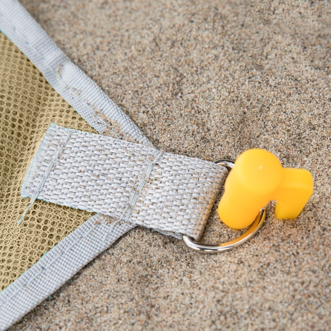 589236 Serviette de plage coupe-sable et coupe-vent 150x200cm avec pinces