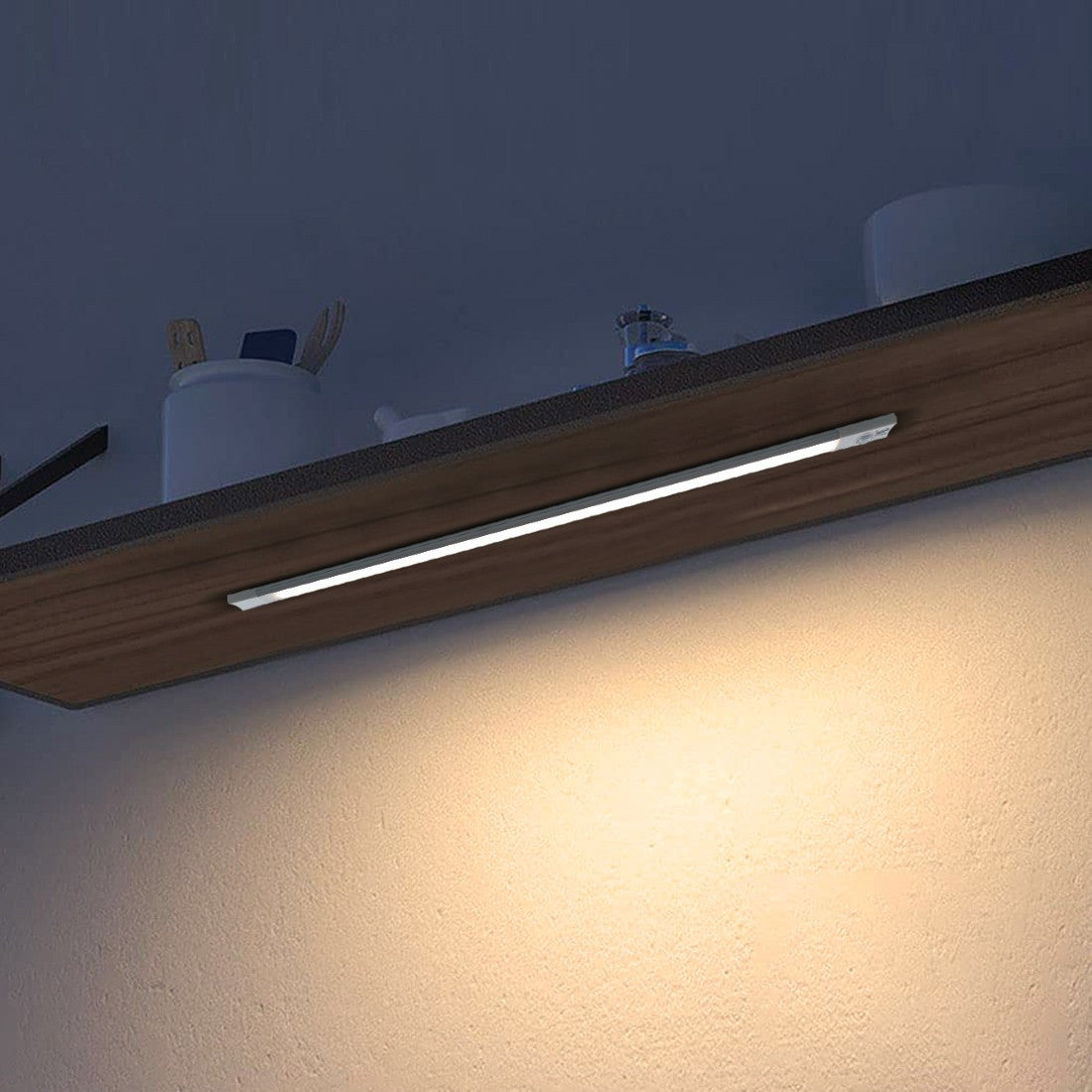 Strip 38 LED lumière chaude placard 48cm détecteur de mouvement rechargeable USB