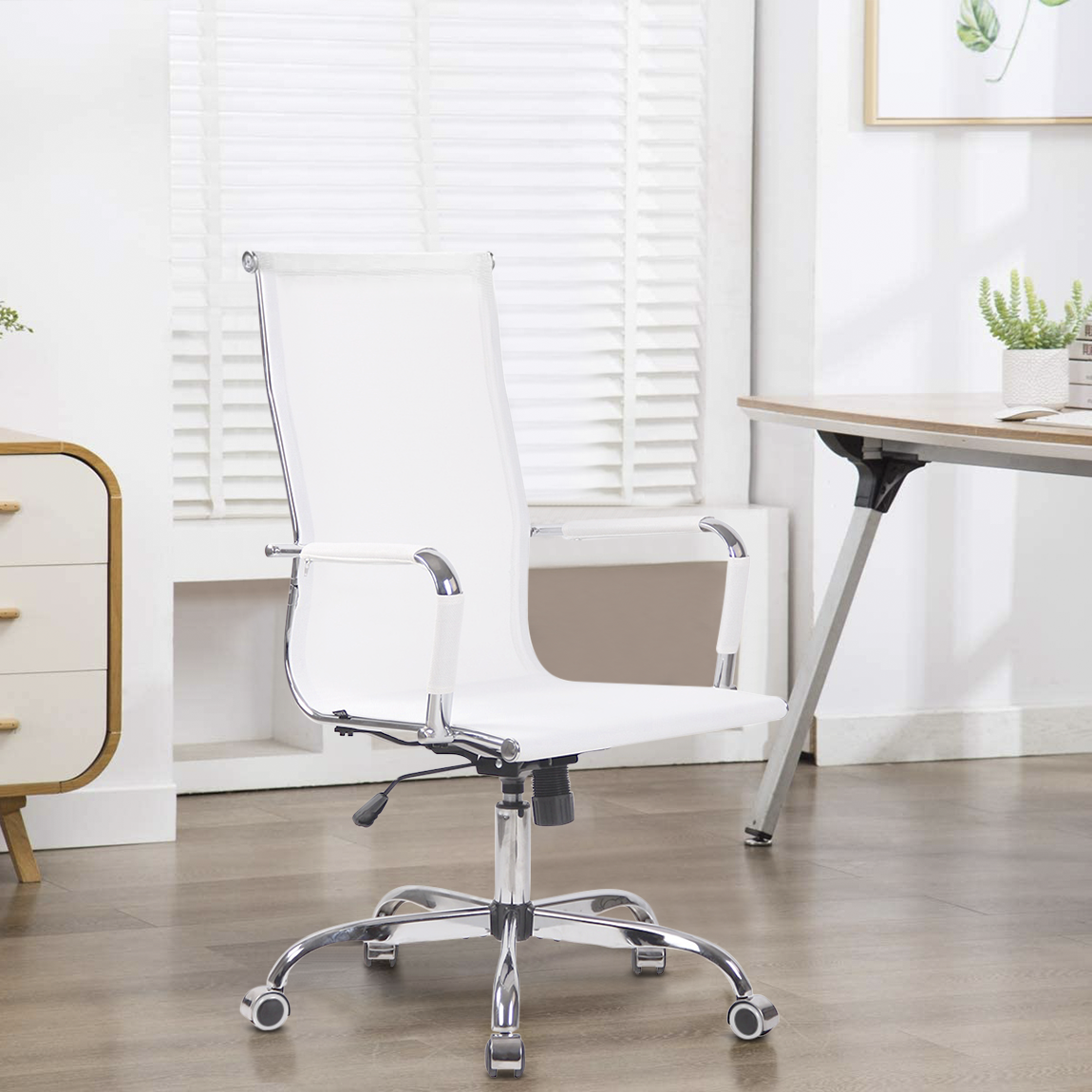 Chaise de bureau en maille à dossier haut RENZO avec accoudoirs