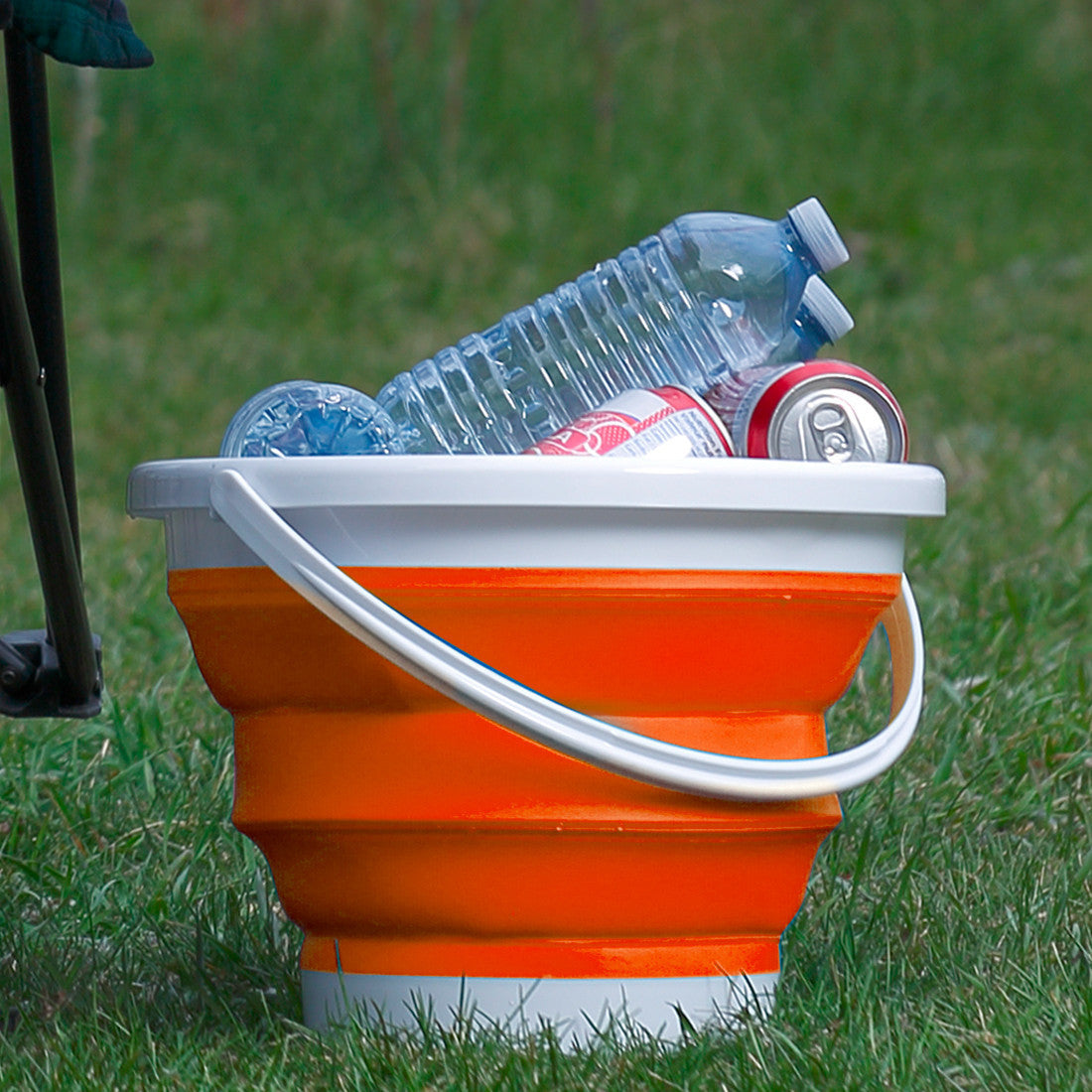 Seau pliable silicone capacité de 5L portable gain d'espace pour le camping