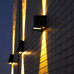 Applique solaire à double émission de chaleur et de lumière crépusculaire