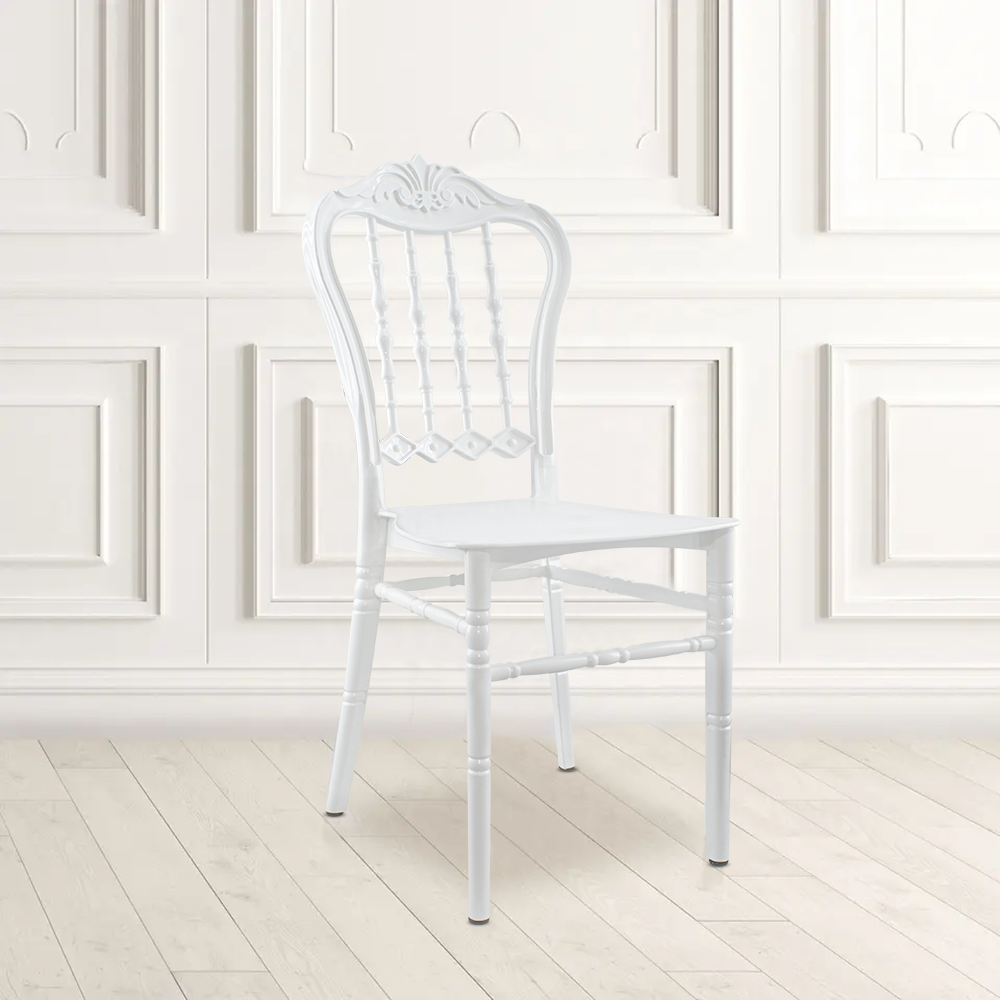 Set 4 chaises Emilia en polypropylène design pour la restauration et événements