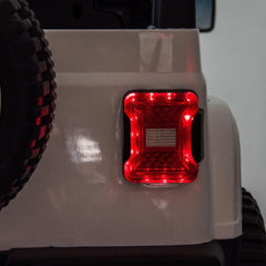 Jeep Wrangler pour enfants 12V BIPOSTO télécommandé lumières et sons écran MP4