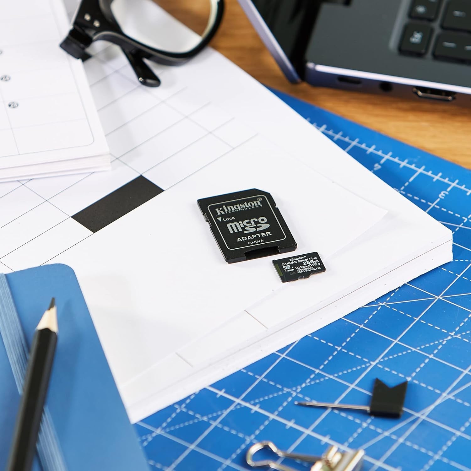 Kingston Canvas Select Plus SDCS2/256GB Carte MicroSD Classe 10 et Adaptateur SD
