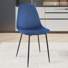 Lot de 4 chaises LOLA au design moderne en velours, structure en métal.