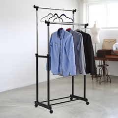 Portant double réglable avec roulettes et support pour chaussures