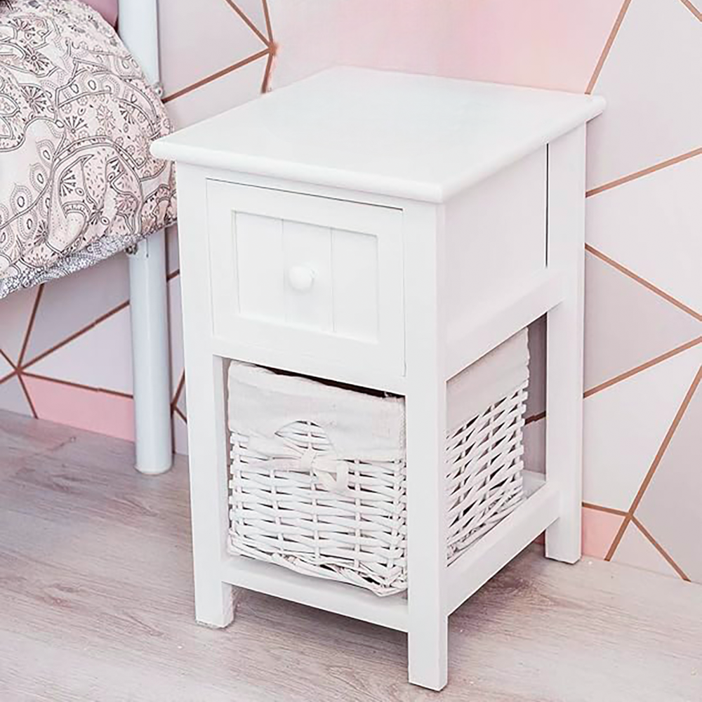 Commode en bois blanc shabby chic avec tiroir et panier en osier amovible