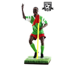 footballeur ROGER MILLA échelle 1: 9/16 cm (Limited Edition)