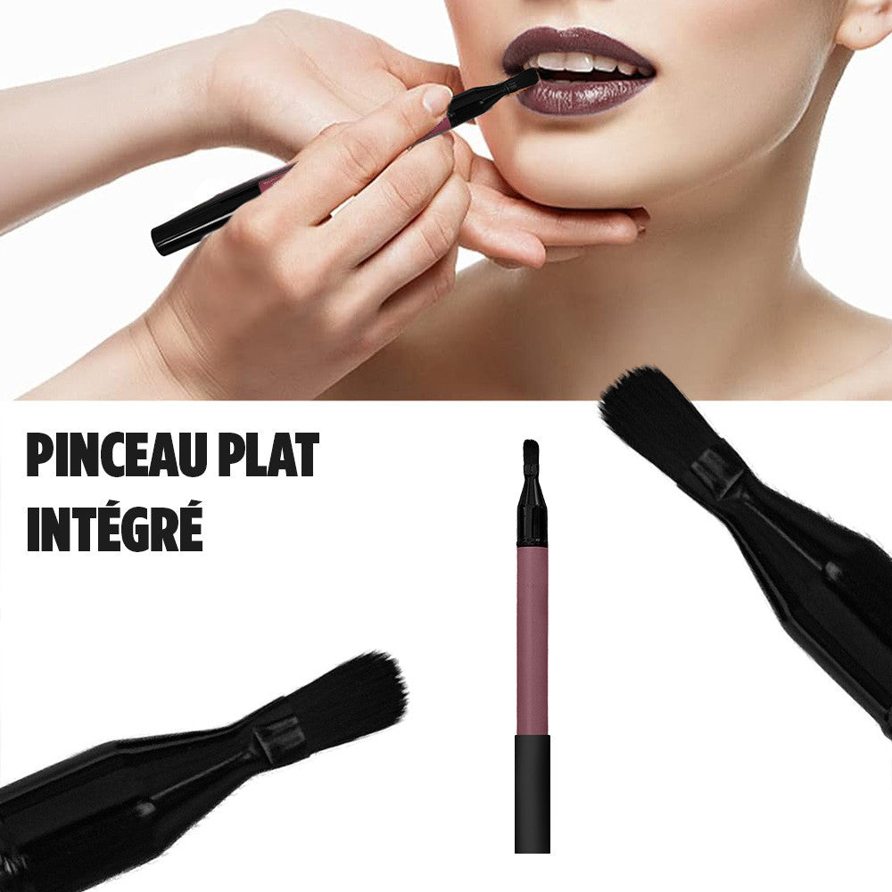 Crayon à lèvres mat waterproof avec pinceau plat pour estomper