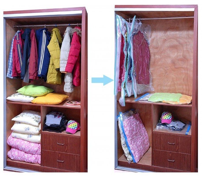 Sac housse de rangement sous vide avec ceintre pour organiser les vêtements